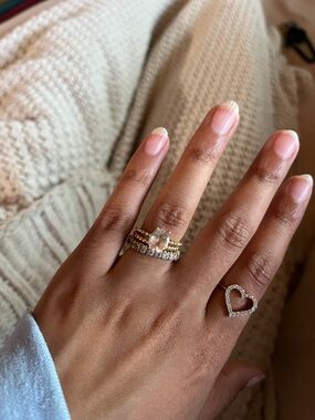 18k gold Morganite Solitaire Engagement Ring
